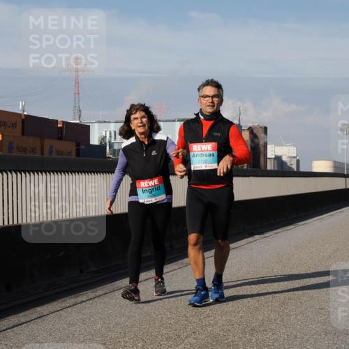 03.10.2025 - Köhlbrandbrückenlauf Fabian Wolf http://msf.ph/oto/9089333 03.10.2025 10:24:47 Position 3 2490, 2132 meine-sportfotos.de