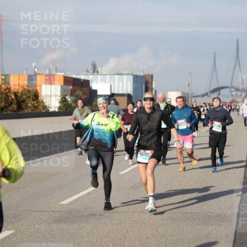 03.10.2025 - Köhlbrandbrückenlauf Jannik Wohlers http://msf.ph/oto/9089369 03.10.2025 10:09:44 Position 3 1949 meine-sportfotos.de