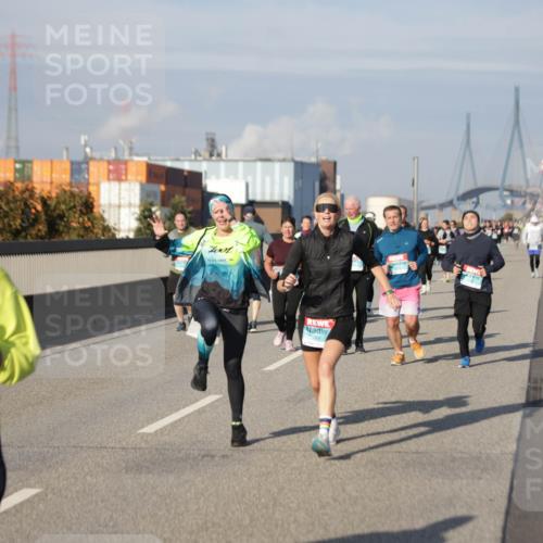 03.10.2025 - Köhlbrandbrückenlauf Jannik Wohlers http://msf.ph/oto/9089381 03.10.2025 10:09:44 Position 3 1949 meine-sportfotos.de