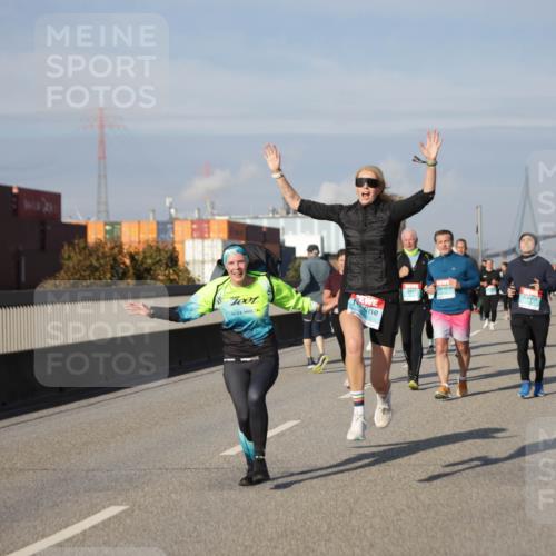 03.10.2025 - Köhlbrandbrückenlauf Jannik Wohlers http://msf.ph/oto/9089437 03.10.2025 10:09:44 Position 3  meine-sportfotos.de
