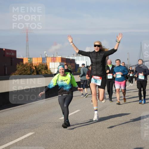 03.10.2025 - Köhlbrandbrückenlauf Jannik Wohlers http://msf.ph/oto/9089444 03.10.2025 10:09:44 Position 3  meine-sportfotos.de