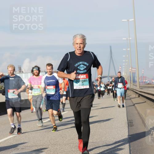 03.10.2025 - Köhlbrandbrückenlauf Jannik Wohlers http://msf.ph/oto/9089456 03.10.2025 09:58:34 Position 3 2699, 2171 meine-sportfotos.de