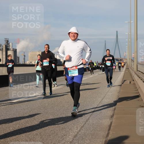 03.10.2025 - Köhlbrandbrückenlauf Lena Gebhardt http://msf.ph/oto/9089457 03.10.2025 10:07:08 Position 2 3256, 1927 meine-sportfotos.de