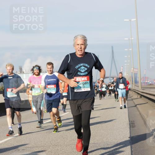 03.10.2025 - Köhlbrandbrückenlauf Jannik Wohlers http://msf.ph/oto/9089459 03.10.2025 09:58:35 Position 3 2171, 2699 meine-sportfotos.de