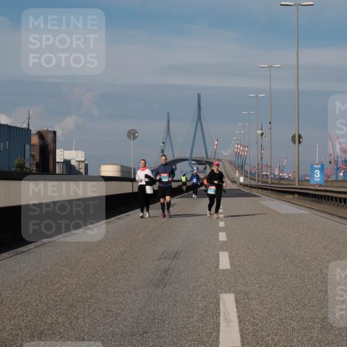 03.10.2025 - Köhlbrandbrückenlauf Fabian Wolf http://msf.ph/oto/9089463 03.10.2025 10:25:07 Position 3  meine-sportfotos.de