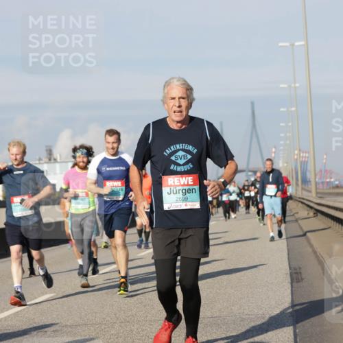 03.10.2025 - Köhlbrandbrückenlauf Jannik Wohlers http://msf.ph/oto/9089473 03.10.2025 09:58:35 Position 3 2699 meine-sportfotos.de