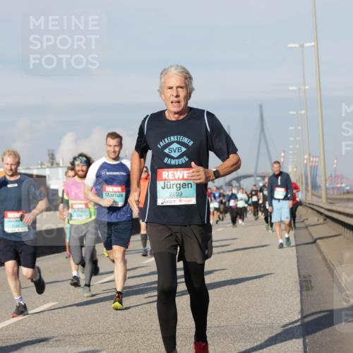 03.10.2025 - Köhlbrandbrückenlauf Jannik Wohlers http://msf.ph/oto/9089484 03.10.2025 09:58:35 Position 3 2699 meine-sportfotos.de