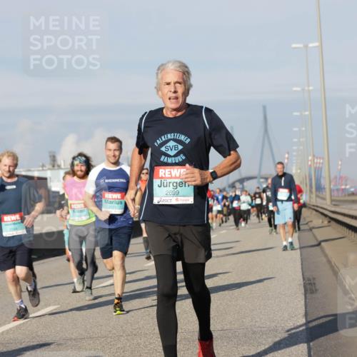 03.10.2025 - Köhlbrandbrückenlauf Jannik Wohlers http://msf.ph/oto/9089491 03.10.2025 09:58:35 Position 3 2699, 2171, 2144 meine-sportfotos.de
