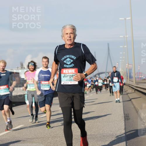 03.10.2025 - Köhlbrandbrückenlauf Jannik Wohlers http://msf.ph/oto/9089498 03.10.2025 09:58:35 Position 3 2699, 2144, 2171 meine-sportfotos.de