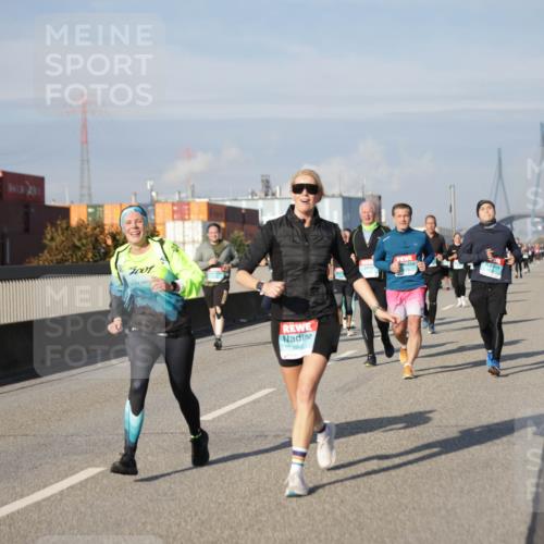 03.10.2025 - Köhlbrandbrückenlauf Jannik Wohlers http://msf.ph/oto/9089499 03.10.2025 10:09:45 Position 3  meine-sportfotos.de