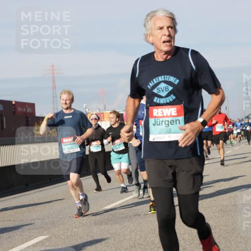 03.10.2025 - Köhlbrandbrückenlauf Jannik Wohlers http://msf.ph/oto/9089524 03.10.2025 09:58:36 Position 3 2144, 2699 meine-sportfotos.de