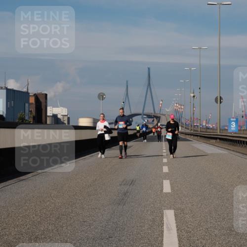 03.10.2025 - Köhlbrandbrückenlauf Fabian Wolf http://msf.ph/oto/9089531 03.10.2025 10:25:09 Position 3  meine-sportfotos.de