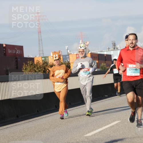 03.10.2025 - Köhlbrandbrückenlauf Jannik Wohlers http://msf.ph/oto/9089562 03.10.2025 09:58:39 Position 3 1289, 2165, 1510 meine-sportfotos.de