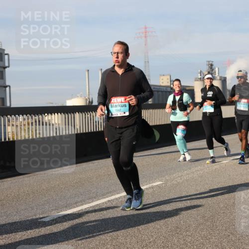 03.10.2025 - Köhlbrandbrückenlauf Lena Gebhardt http://msf.ph/oto/9089564 03.10.2025 10:07:11 Position 2 1942 meine-sportfotos.de