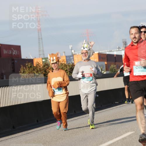 03.10.2025 - Köhlbrandbrückenlauf Jannik Wohlers http://msf.ph/oto/9089579 03.10.2025 09:58:39 Position 3 1288, 1289, 151, 2165 meine-sportfotos.de