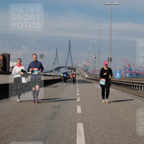 03.10.2025 - Köhlbrandbrückenlauf Fabian Wolf http://msf.ph/oto/9089691 03.10.2025 10:25:14 Position 3 3474, 3 meine-sportfotos.de