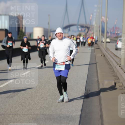 03.10.2025 - Köhlbrandbrückenlauf Jannik Wohlers http://msf.ph/oto/9089856 03.10.2025 10:10:01 Position 3  meine-sportfotos.de
