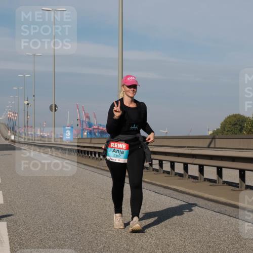 03.10.2025 - Köhlbrandbrückenlauf Fabian Wolf http://msf.ph/oto/9089857 03.10.2025 10:25:19 Position 3 3, 2367 meine-sportfotos.de