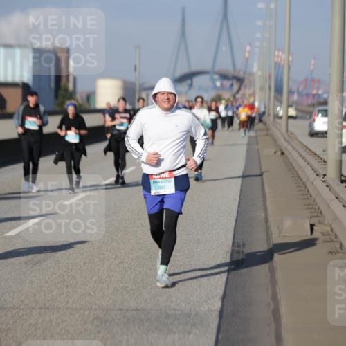 03.10.2025 - Köhlbrandbrückenlauf Jannik Wohlers http://msf.ph/oto/9089879 03.10.2025 10:10:02 Position 3 15, 1927 meine-sportfotos.de