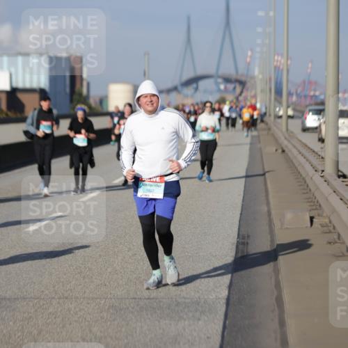 03.10.2025 - Köhlbrandbrückenlauf Jannik Wohlers http://msf.ph/oto/9089921 03.10.2025 10:10:02 Position 3 1927 meine-sportfotos.de