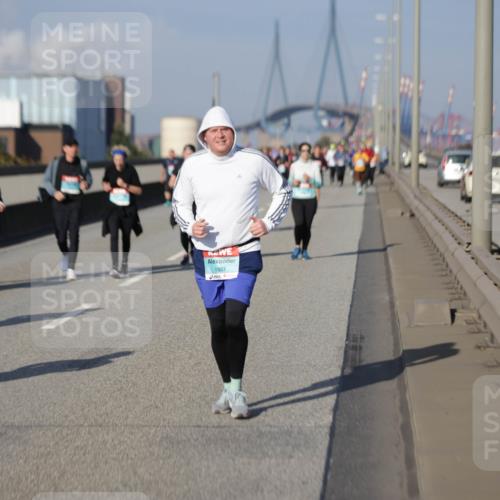 03.10.2025 - Köhlbrandbrückenlauf Jannik Wohlers http://msf.ph/oto/9089930 03.10.2025 10:10:02 Position 3 1927 meine-sportfotos.de