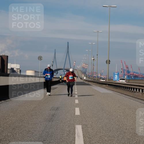 03.10.2025 - Köhlbrandbrückenlauf Fabian Wolf http://msf.ph/oto/9089934 03.10.2025 10:25:32 Position 3 3 meine-sportfotos.de