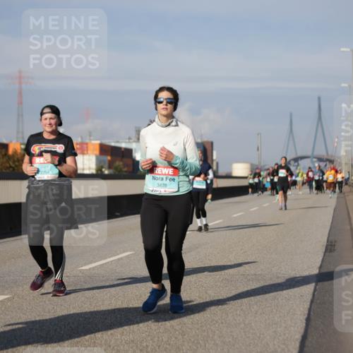 03.10.2025 - Köhlbrandbrückenlauf Jannik Wohlers http://msf.ph/oto/9090015 03.10.2025 10:10:10 Position 3 3754, 3476 meine-sportfotos.de