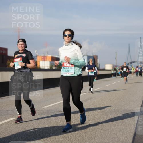 03.10.2025 - Köhlbrandbrückenlauf Jannik Wohlers http://msf.ph/oto/9090043 03.10.2025 10:10:10 Position 3 3476 meine-sportfotos.de