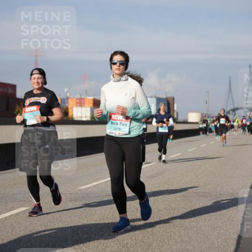 03.10.2025 - Köhlbrandbrückenlauf Jannik Wohlers http://msf.ph/oto/9090052 03.10.2025 10:10:11 Position 3 3754, 3476 meine-sportfotos.de