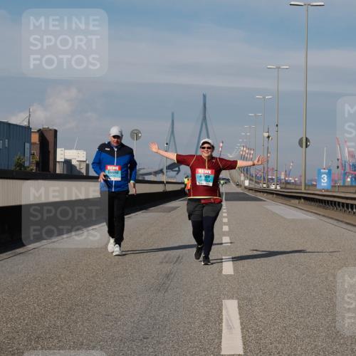 03.10.2025 - Köhlbrandbrückenlauf Fabian Wolf http://msf.ph/oto/9090136 03.10.2025 10:25:38 Position 3  meine-sportfotos.de
