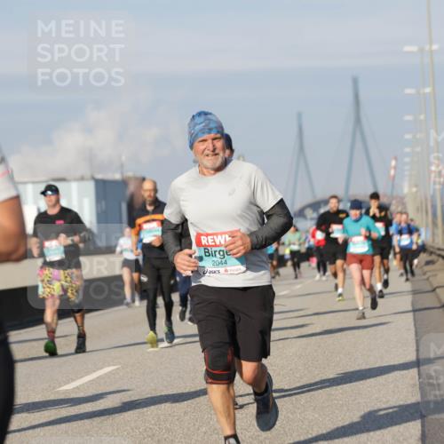 03.10.2025 - Köhlbrandbrückenlauf Jannik Wohlers http://msf.ph/oto/9090158 03.10.2025 09:58:52 Position 3 2044 meine-sportfotos.de