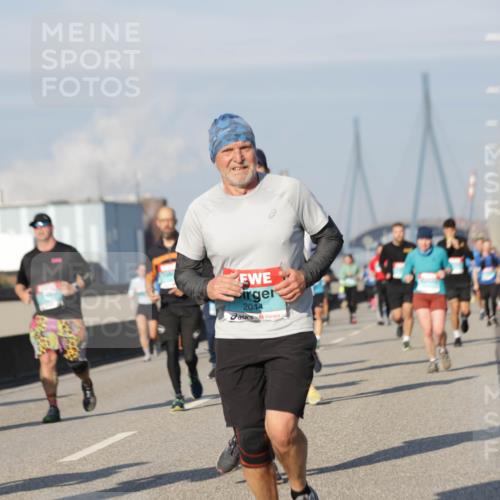 03.10.2025 - Köhlbrandbrückenlauf Jannik Wohlers http://msf.ph/oto/9090170 03.10.2025 09:58:52 Position 3 2044 meine-sportfotos.de