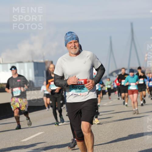 03.10.2025 - Köhlbrandbrückenlauf Jannik Wohlers http://msf.ph/oto/9090178 03.10.2025 09:58:52 Position 3 2044 meine-sportfotos.de