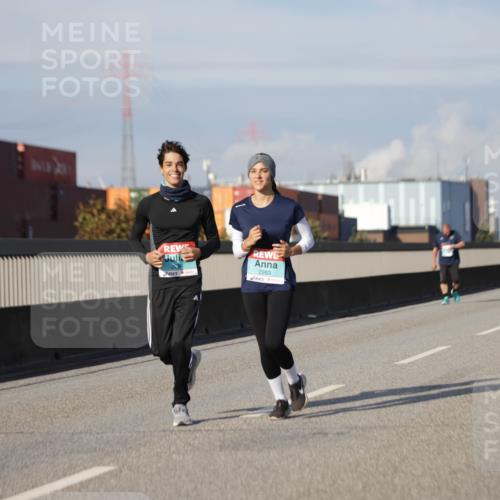 03.10.2025 - Köhlbrandbrückenlauf Jannik Wohlers http://msf.ph/oto/9090184 03.10.2025 10:10:14 Position 3 2263 meine-sportfotos.de