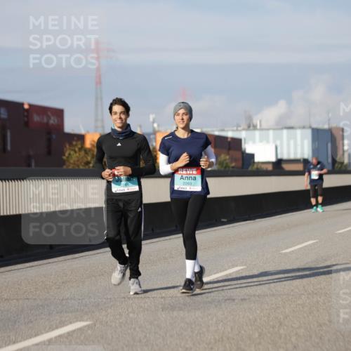 03.10.2025 - Köhlbrandbrückenlauf Jannik Wohlers http://msf.ph/oto/9090196 03.10.2025 10:10:14 Position 3 2263 meine-sportfotos.de