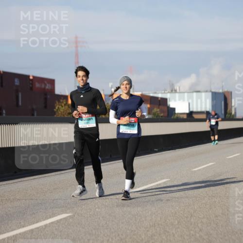 03.10.2025 - Köhlbrandbrückenlauf Jannik Wohlers http://msf.ph/oto/9090202 03.10.2025 10:10:14 Position 3 2264, 2263 meine-sportfotos.de