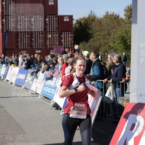 03.10.2025 - Köhlbrandbrückenlauf Jannik Wohlers http://msf.ph/oto/9090204 03.10.2025 13:19:29 Ziel 4593, 4691, 4971, 5009, 5405, 5443, 5451, 5578, 6057, 6230, 6576, 6753, 6776 meine-sportfotos.de