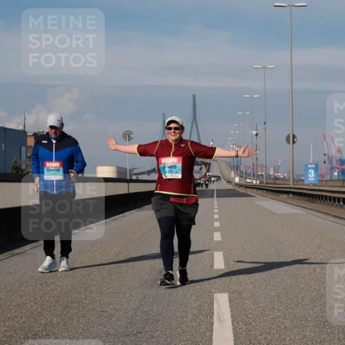 03.10.2025 - Köhlbrandbrückenlauf Fabian Wolf http://msf.ph/oto/9090237 03.10.2025 10:25:39 Position 3 3 meine-sportfotos.de