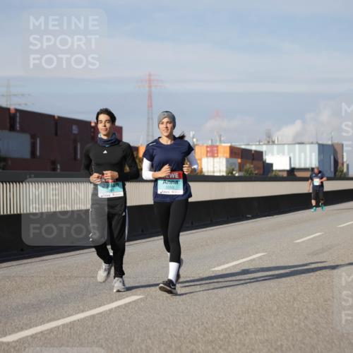 03.10.2025 - Köhlbrandbrückenlauf Jannik Wohlers http://msf.ph/oto/9090253 03.10.2025 10:10:15 Position 3 2263 meine-sportfotos.de