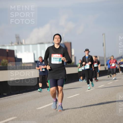 03.10.2025 - Köhlbrandbrückenlauf Jannik Wohlers http://msf.ph/oto/9090266 03.10.2025 10:10:17 Position 3 2621 meine-sportfotos.de