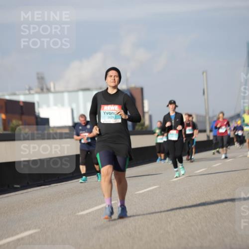 03.10.2025 - Köhlbrandbrückenlauf Jannik Wohlers http://msf.ph/oto/9090271 03.10.2025 10:10:17 Position 3 2621 meine-sportfotos.de