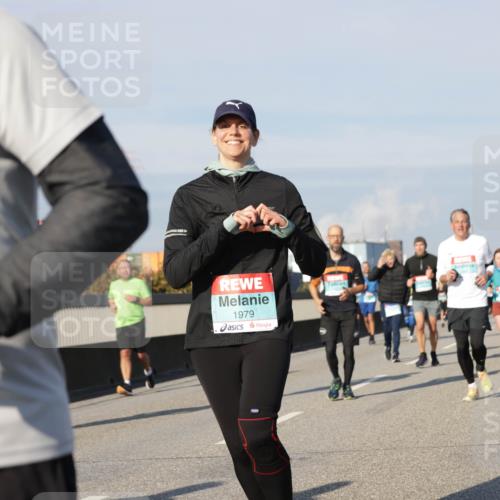 03.10.2025 - Köhlbrandbrückenlauf Jannik Wohlers http://msf.ph/oto/9090285 03.10.2025 09:58:55 Position 3 1979 meine-sportfotos.de