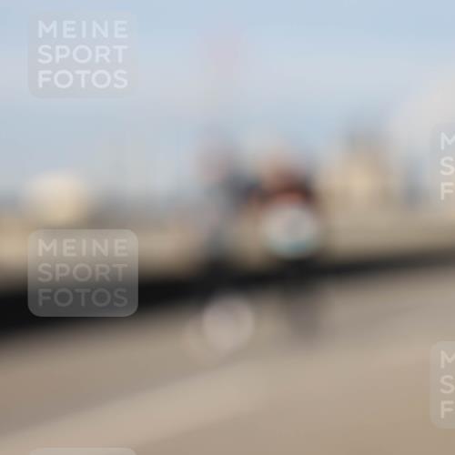 03.10.2025 - Köhlbrandbrückenlauf Lena Gebhardt http://msf.ph/oto/9090350 03.10.2025 10:07:31 Position 2  meine-sportfotos.de