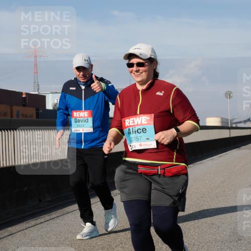 03.10.2025 - Köhlbrandbrückenlauf Fabian Wolf http://msf.ph/oto/9090380 03.10.2025 10:25:42 Position 3 2623, 2357 meine-sportfotos.de