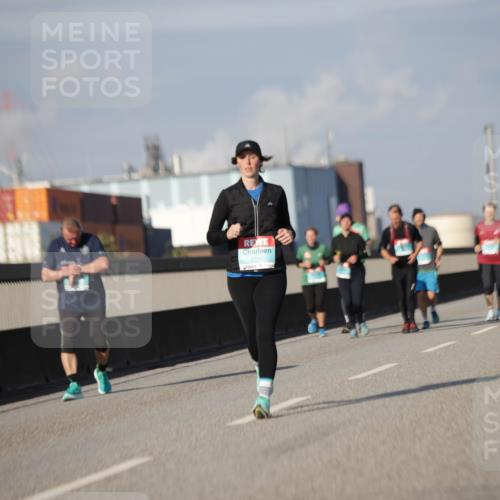 03.10.2025 - Köhlbrandbrückenlauf Jannik Wohlers http://msf.ph/oto/9090399 03.10.2025 10:10:22 Position 3 3701 meine-sportfotos.de