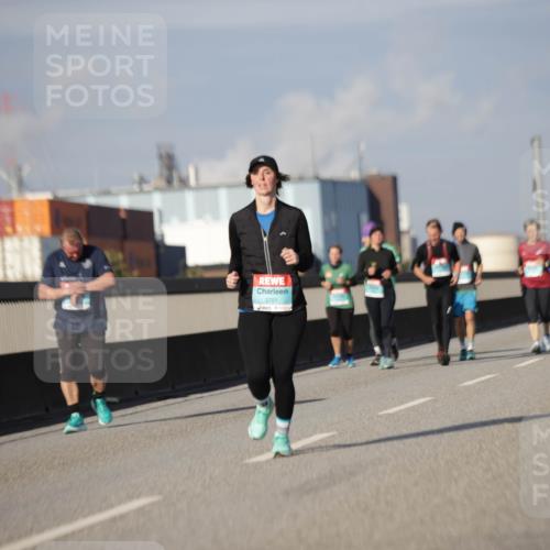 03.10.2025 - Köhlbrandbrückenlauf Jannik Wohlers http://msf.ph/oto/9090407 03.10.2025 10:10:22 Position 3 3701 meine-sportfotos.de