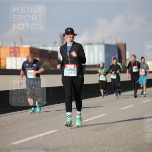03.10.2025 - Köhlbrandbrückenlauf Jannik Wohlers http://msf.ph/oto/9090446 03.10.2025 10:10:23 Position 3 3701 meine-sportfotos.de