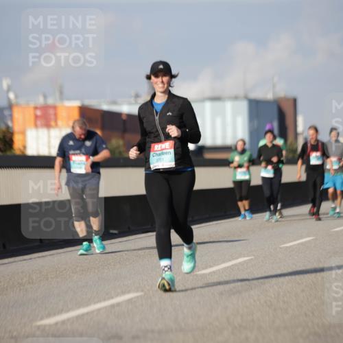 03.10.2025 - Köhlbrandbrückenlauf Jannik Wohlers http://msf.ph/oto/9090457 03.10.2025 10:10:23 Position 3 3701 meine-sportfotos.de