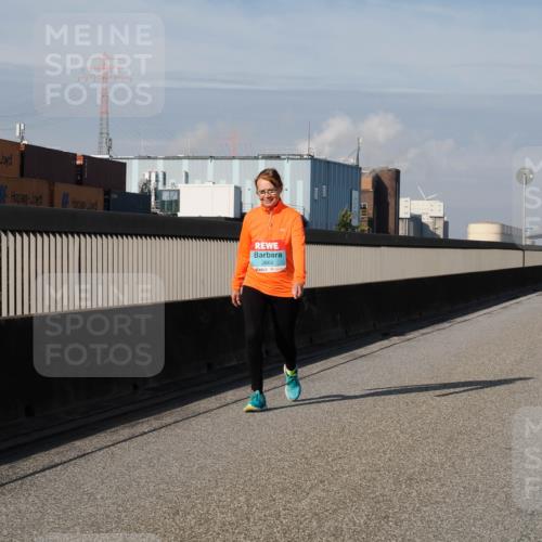 03.10.2025 - Köhlbrandbrückenlauf Fabian Wolf http://msf.ph/oto/9090476 03.10.2025 10:26:10 Position 3 2669 meine-sportfotos.de