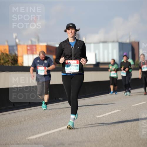 03.10.2025 - Köhlbrandbrückenlauf Jannik Wohlers http://msf.ph/oto/9090483 03.10.2025 10:10:23 Position 3 3701 meine-sportfotos.de